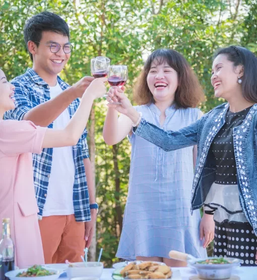 Quản gia phục vụ